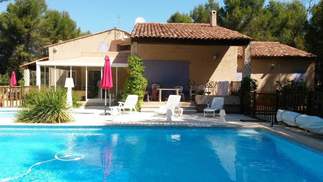 Gites Croignes-Ponant Lambesc Exterior photo